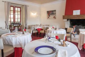 Hotels Hotel Saint Jacques : photos des chambres