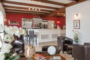 Hotels Hotel Saint Jacques : photos des chambres