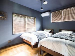 Little Hermit by SANA