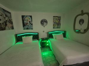 Big Apple Hotel