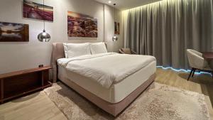 Bespoke Holiday Homes - Cozy 1BR Retreat in Haven Residences JVC