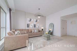 LUX The Luxurious Central JBR Suite