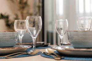 Stunning 2 bedroom near by The Grove