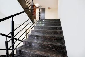 FabHotel Kamran Residency - Nr LBS Marg