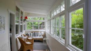 Dalgleish Character Mountain Cottage