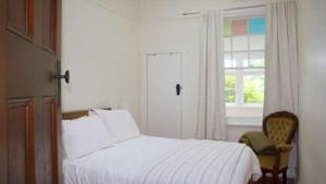 Dalgleish Character Mountain Cottage