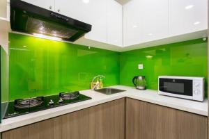 1br-Icon56-Hanas Apart