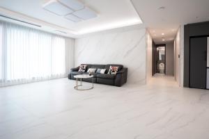 Luxury apartment 4-bedroom 2-bathroom full option