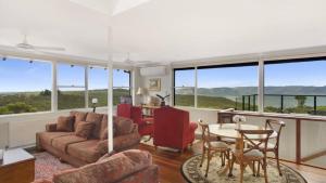 Donlen Cottage Wentworth Falls 180 Degree Views - Ubytování bez kategorie ve městě Wentworth Falls