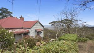 Cecils Chair Blackheath Blue Mountains