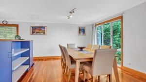 The Olive House Backs Blue Mountains National Park