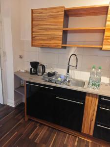 Work and Stay Lüdenscheid 8 Betten 4 Schlafzimmer 2 Duschen mit Billiard und Beamer