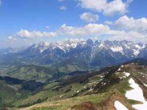 Double room in Saalfelden by the Steinernes Meer