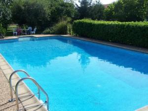Appartements Idyllic Gite Holidays In Rural Stunning French Countryside With Pool : photos des chambres