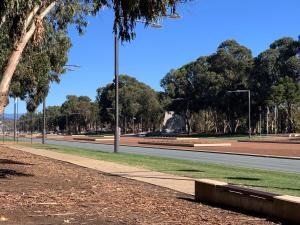 Stylish 2BR apt, great location