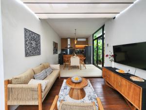 Silk Umalas by Nagisa Bali