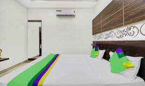 Itsy Hotels Anjali Mahal, 500 Mtrs From Mathura Railway Station