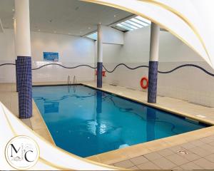 Ski apartment pool hammam
