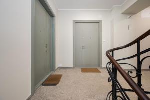 Mokotowska Royal Apartment by BookingHost