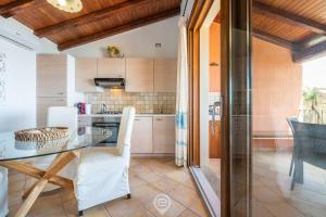 Cliffside Blue img10