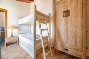 Cliffside Blue img20