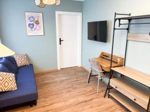 Olive Apartment with balcony