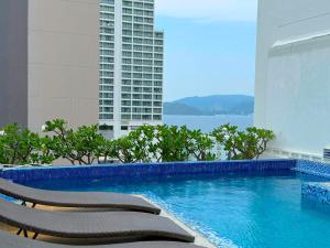 Golden Holiday Hotel