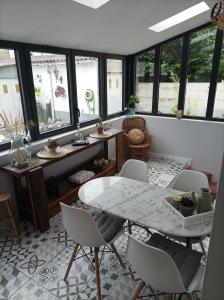 Maisons de vacances House 10 minutes- walk to 24h : photos des chambres