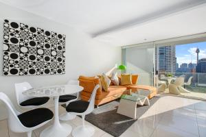 Sky High Darlinghurst Sydney Magical Views 1 Bedroom Dual Level Apartment