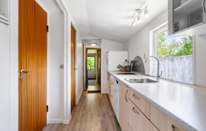 3 Bedroom Lovely Home In Sydals