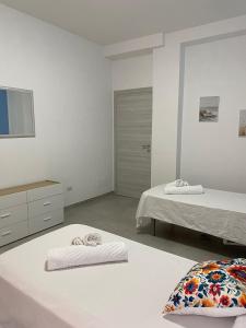 Close to the sea and 10 minutes from the airport