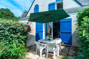 Locmariaquer Mer & Plage - à 50m de la plage - 3hvězdičkové hotely ve městě Locmariaquer