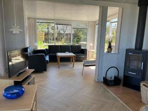 Lovely Summer House 50 Meters From The Beach