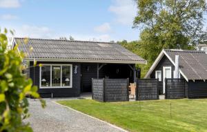 Beautiful Home In Otterup With Wifi