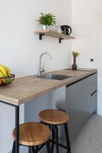 Poolside architect quadruplex