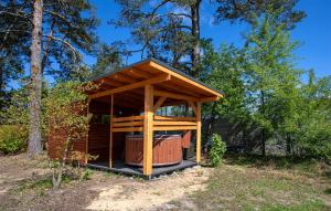 Nice Apartment In Ostrowite With Sauna