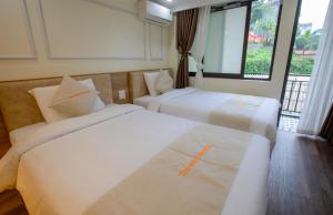 Tom Central Homestay