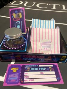 One of one Experiences - CINEMA ROOM