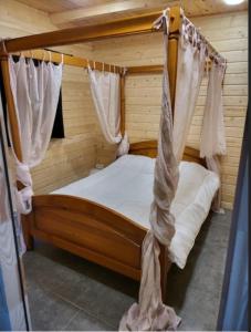 Maisons de vacances La Belle brune, avec jacuzzi : photos des chambres