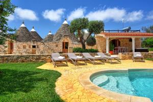 Trullo Santo Stefano by PosarelliVillas