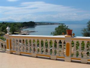 Apartments Nikky by El-Pi Tours