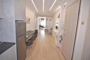 Adriana Luxury Studio