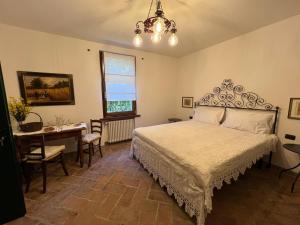 Pietra Corva - Monticello Apartments