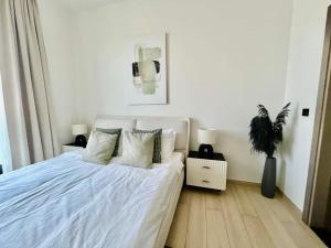 Comfortable 1br In Jvc Balcony Free Parking