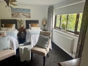 Standard Twin Room with Garden View room in Beechwood B and B