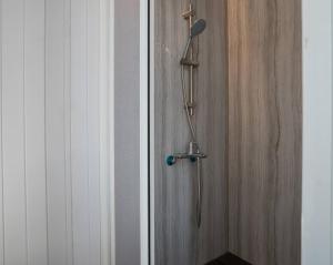 Tsinghua 3 Tiny Home by Tiny Away