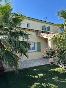 Villas Le Cocon Familial du Sud - Jacuzzi, Wi-Fi, air conditioning : photos des chambres