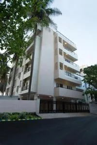 Benaka Suites - Бангалор