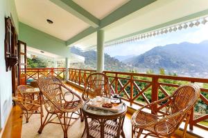 Rainbow Cottage 3BR Villa Nainital hills Cook