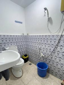 Marios Travellers Inn